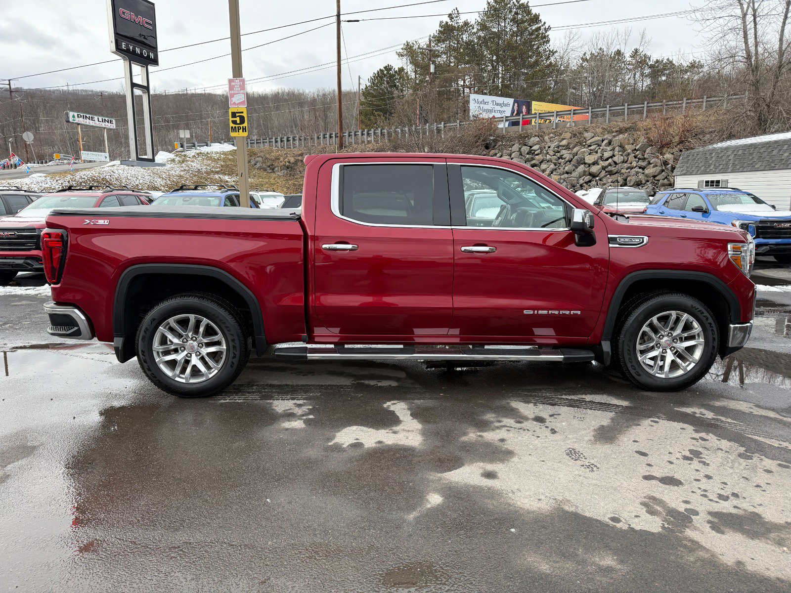 2020 GMC Sierra 1500 SLT - Photo 6