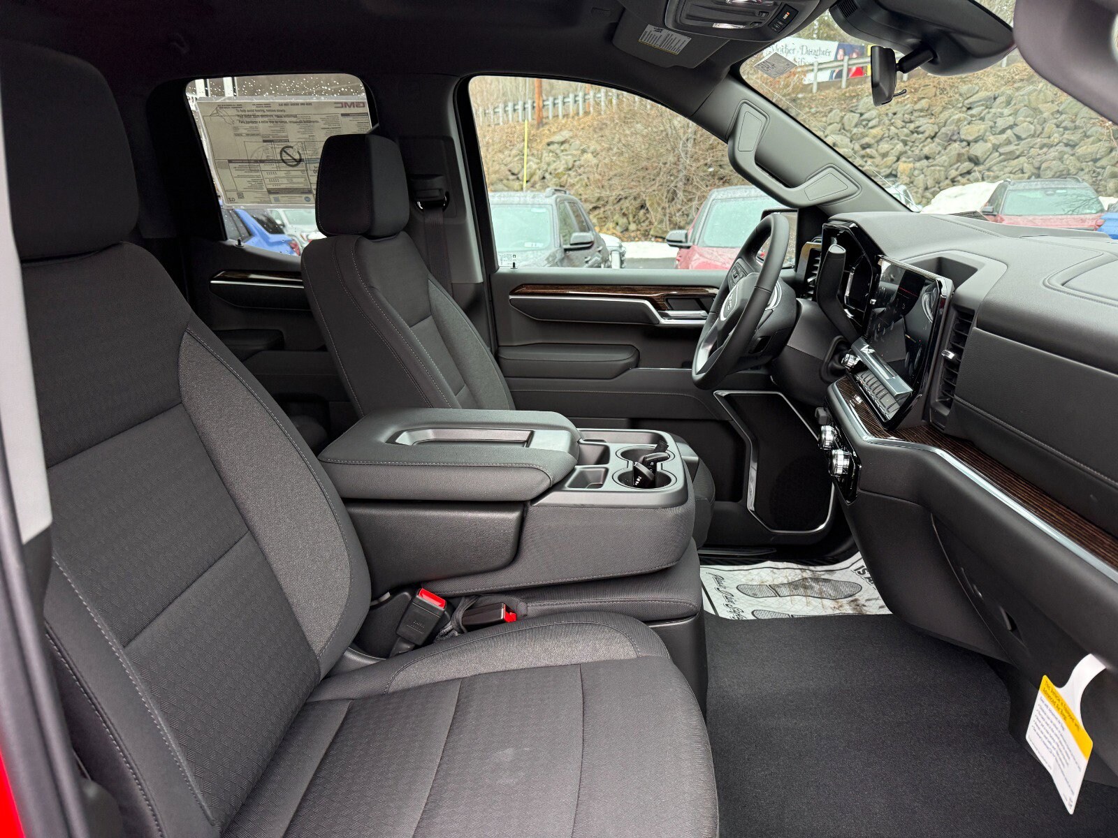 2026 GMC Sierra 1500 SLE - Photo 21