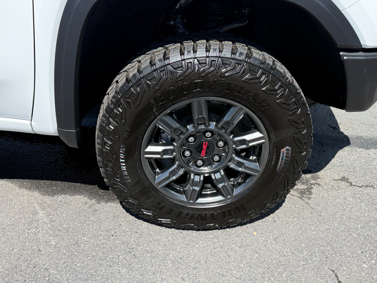 2026 GMC Sierra 1500 AT4X - Photo 12