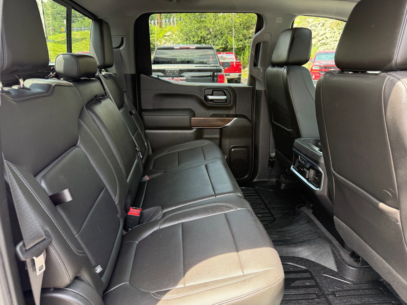 2019 GMC Sierra 1500 SLT - Photo 21
