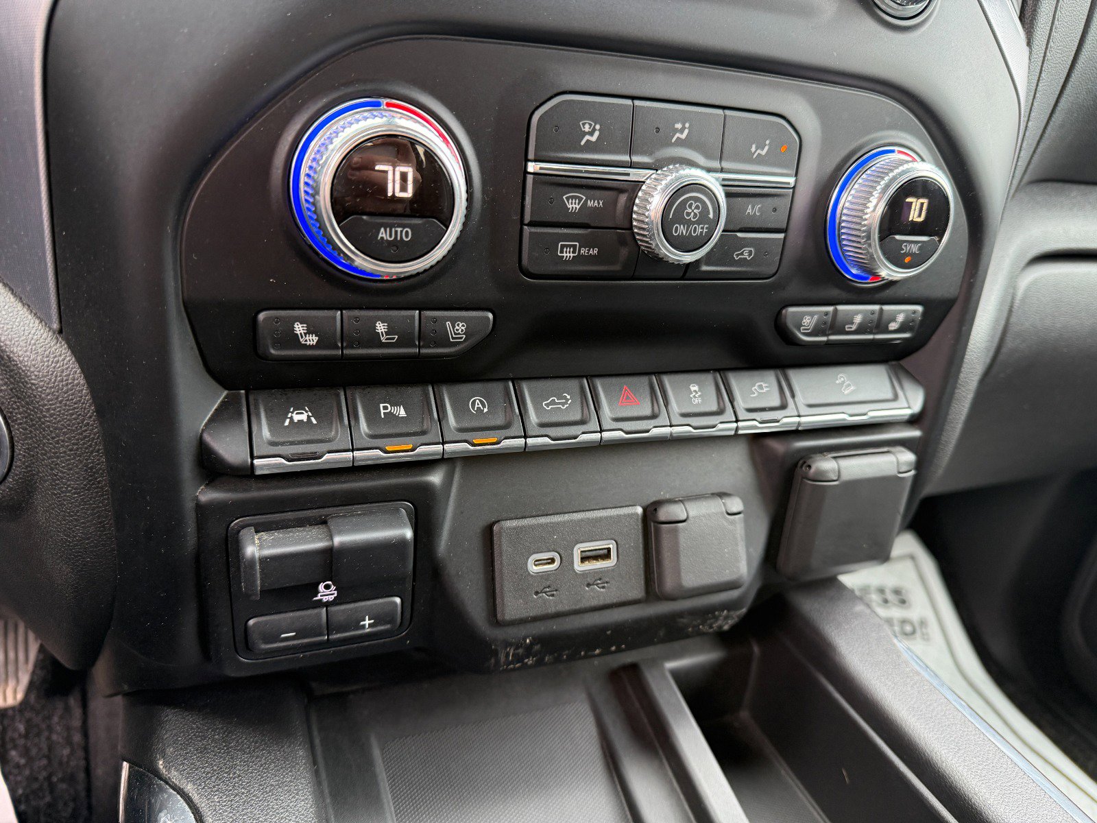 2020 GMC Sierra 1500 SLT - Photo 35