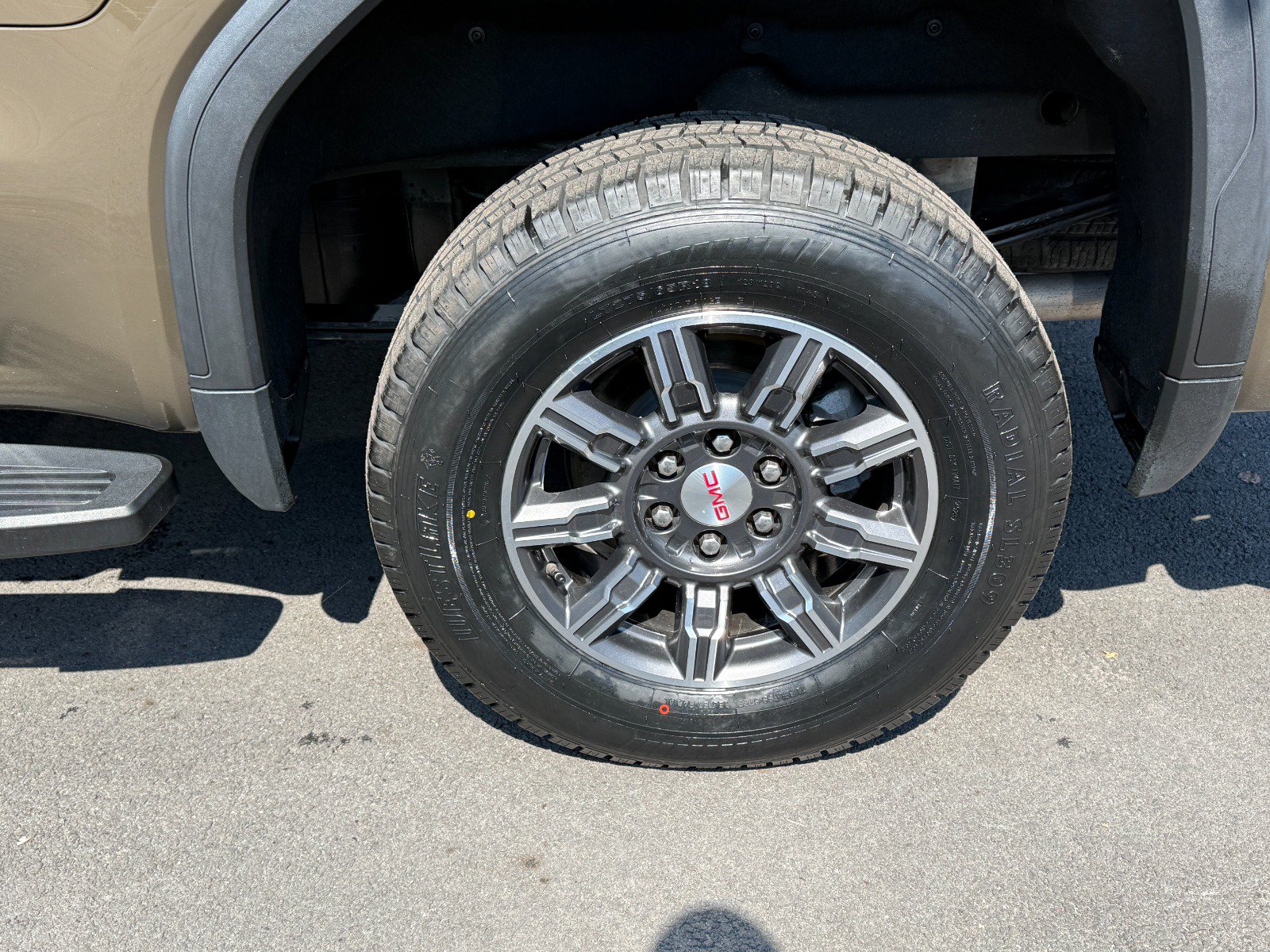 2024 GMC Sierra 1500 AT4 - Photo 10