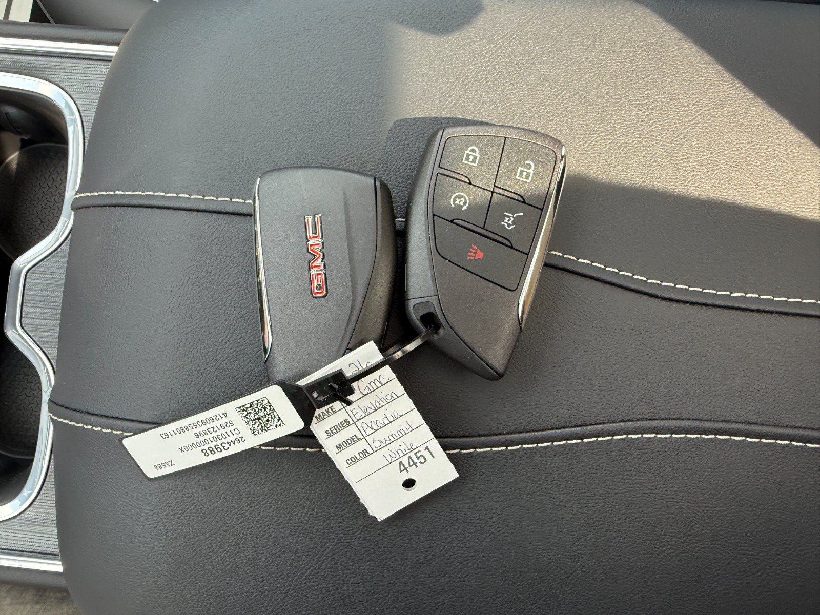 2026 GMC Acadia Elevation - Photo 40