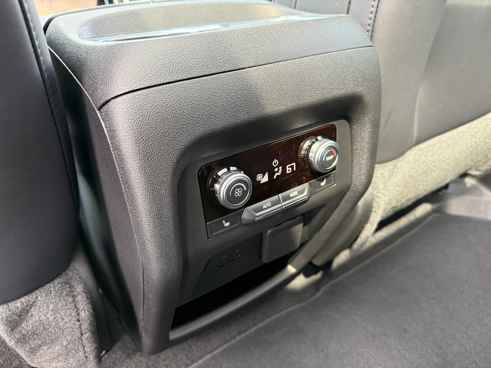 2026 GMC Acadia Elevation - Photo 19