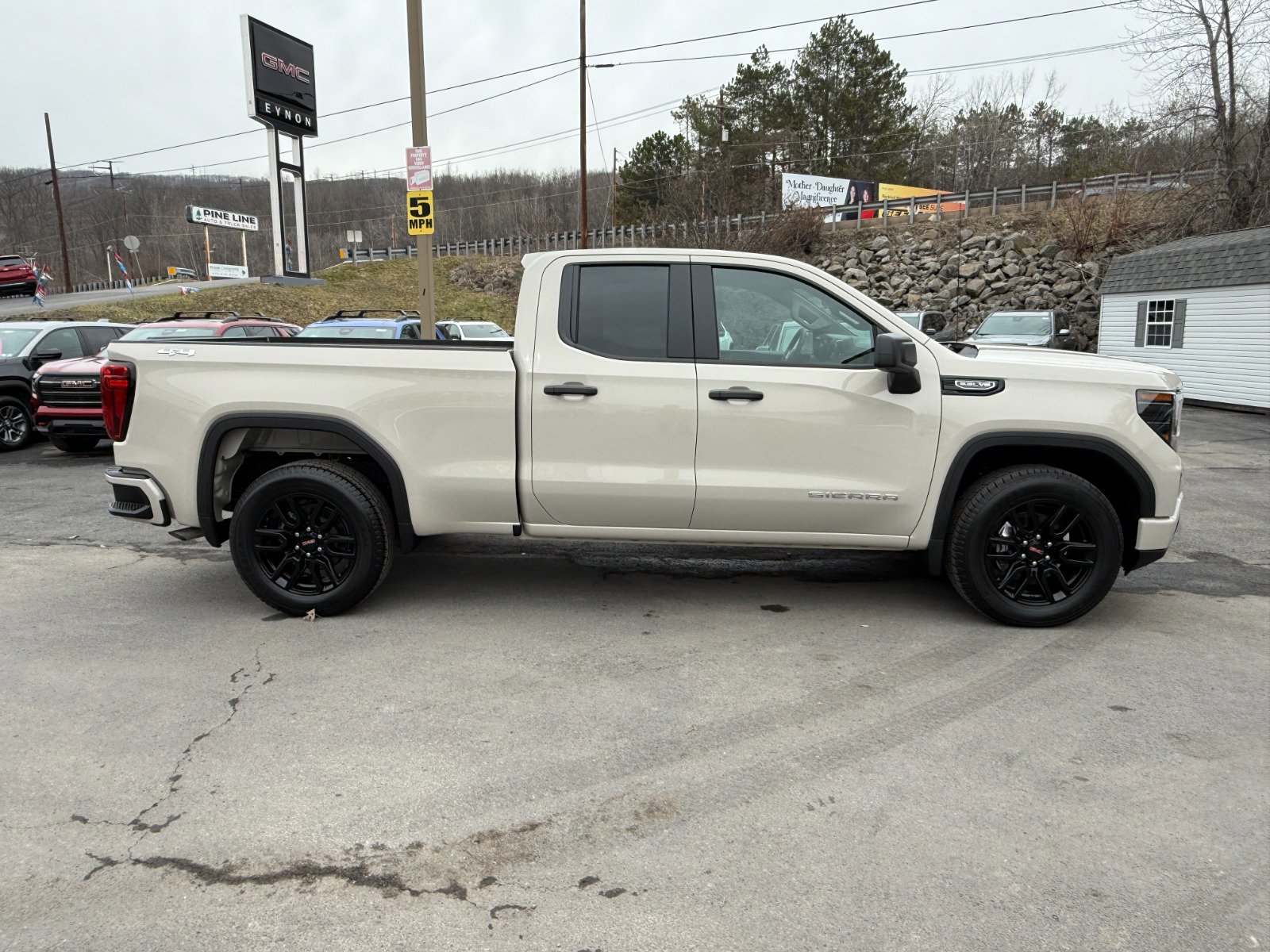 2026 GMC Sierra 1500 Pro - Photo 6
