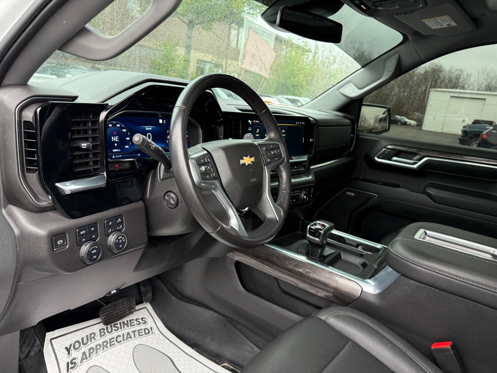 2022 Chevrolet Silverado 1500 LTZ - Photo 13