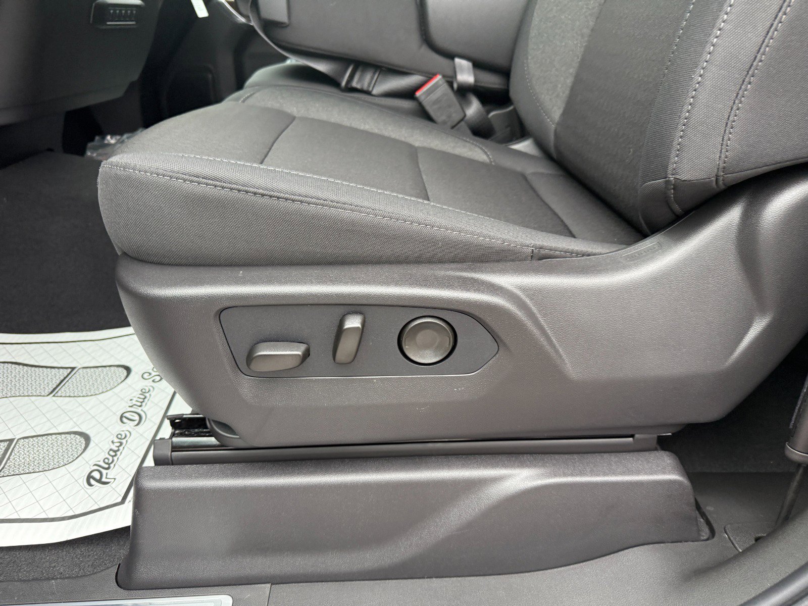 2026 GMC Sierra 3500HD SLE - Photo 19