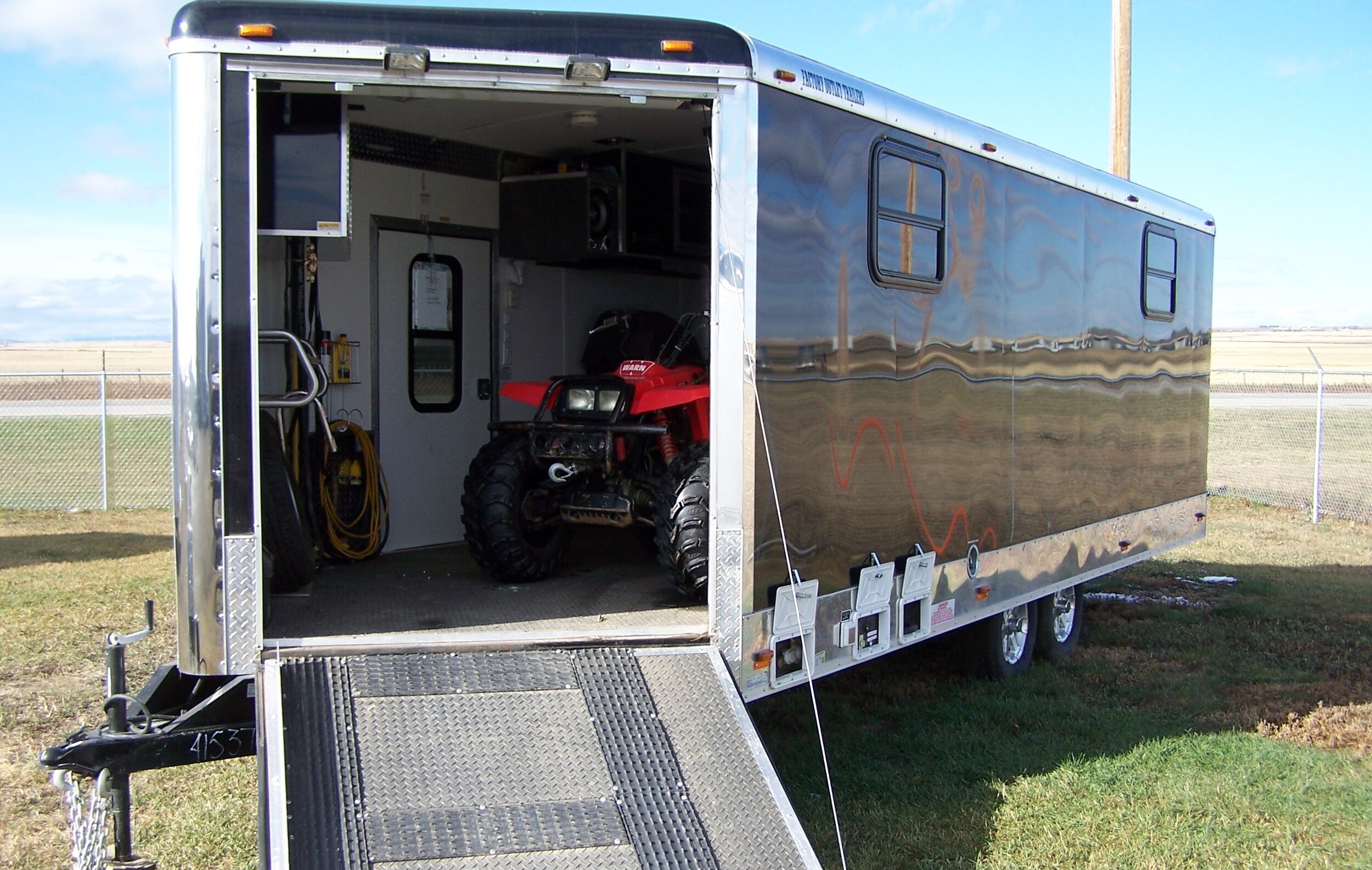 sled trailers 08 006.jpg