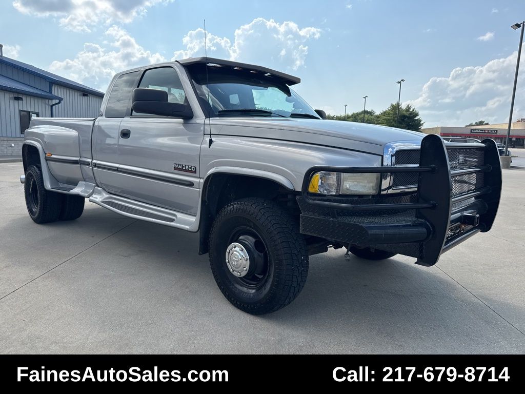 1999 Dodge Ram 3500 photo 2