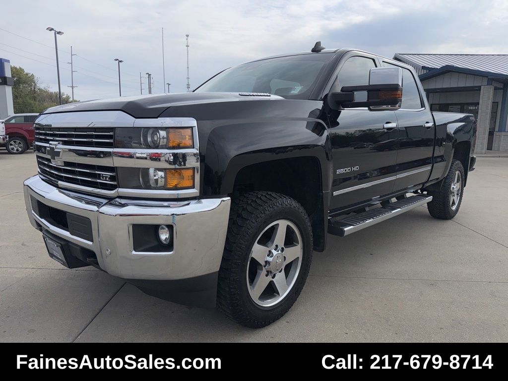 2016 Chevrolet Silverado 2500HD LTZ photo 2