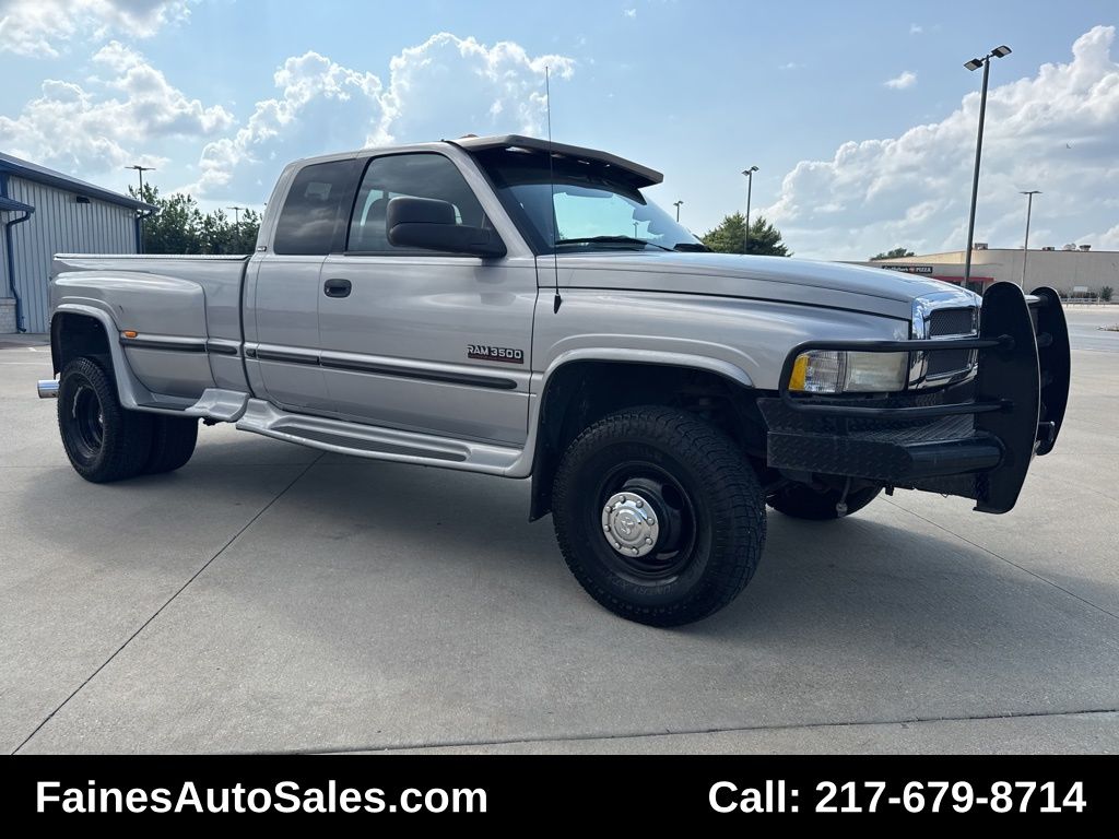 1999 Dodge Ram 3500 photo 3
