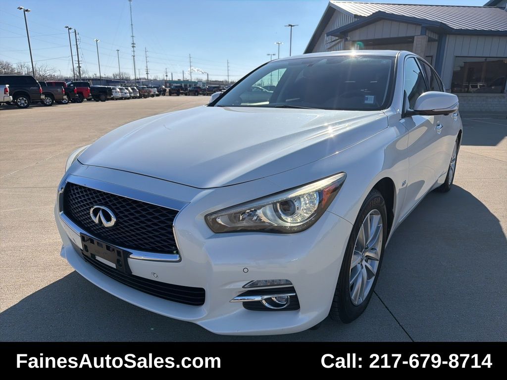 2016 INFINITI Q50 Premium