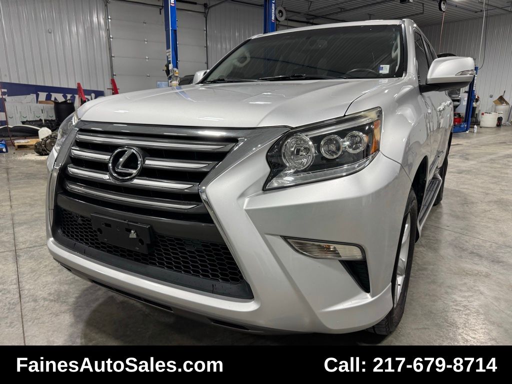 2016 Lexus GX Base's photo