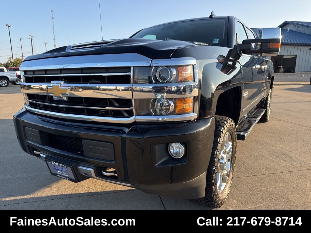 Used 2019 Chevrolet Silverado 2500HD High Country Truck Crew Cab