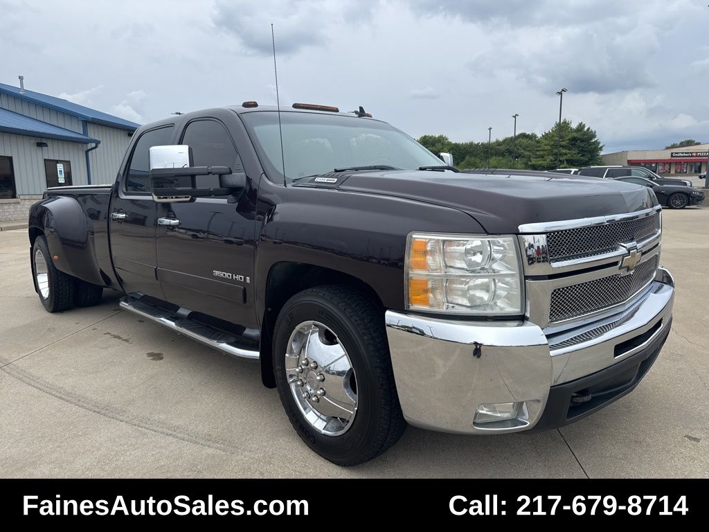 2008 Chevrolet Silverado 3500HD LT photo 4