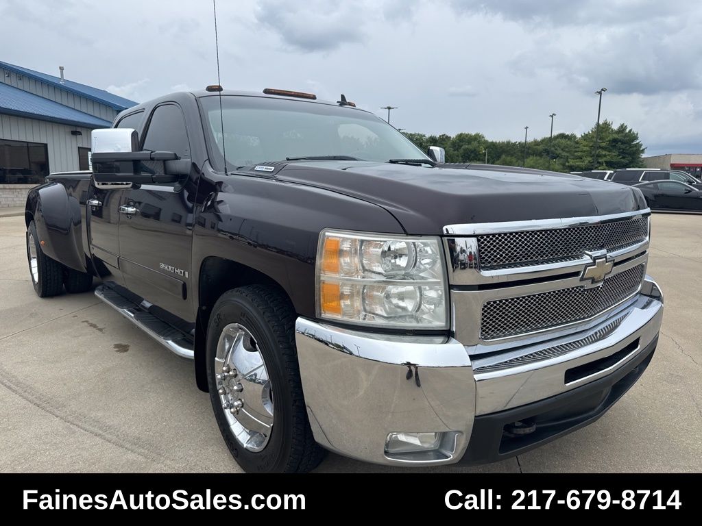 2008 Chevrolet Silverado 3500HD LT photo 3