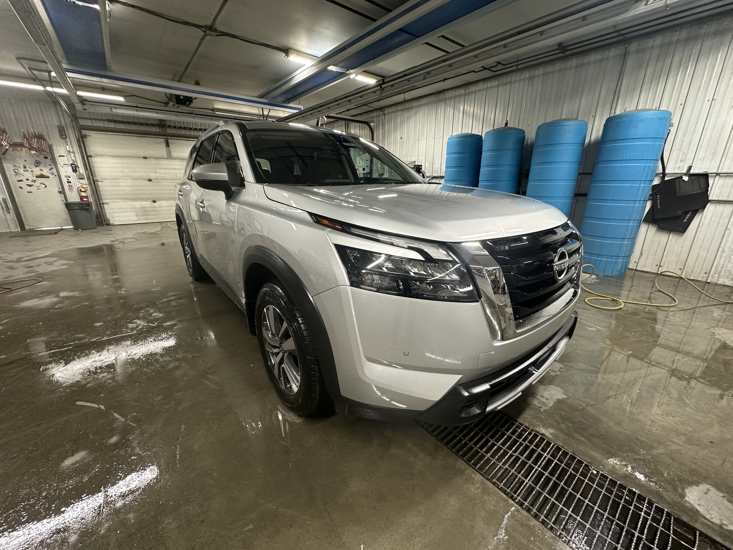 2025 Nissan Pathfinder SL's photo