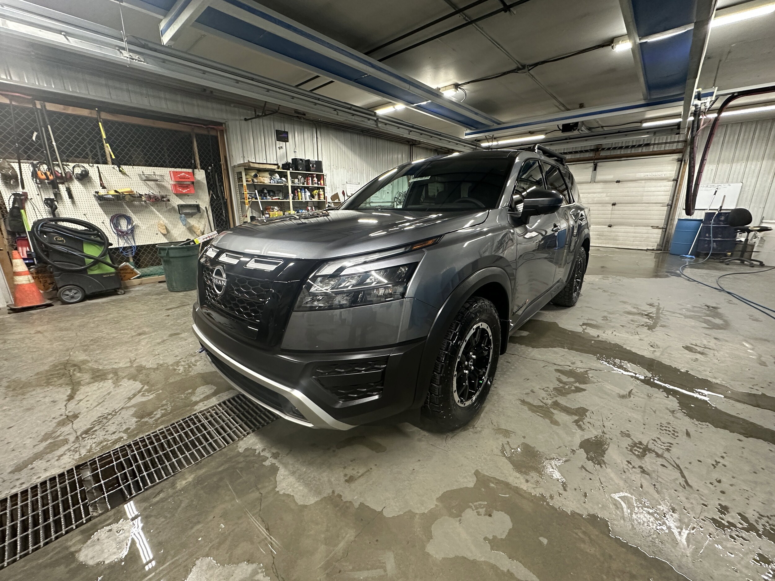 2025 Nissan Pathfinder Rock Creek photo 3