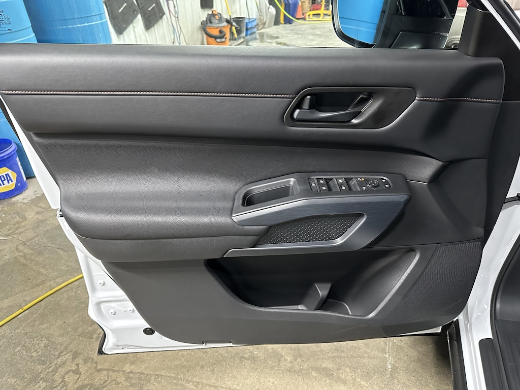 New 2025 Nissan Pathfinder Rock Creek Rock Creek 4WD