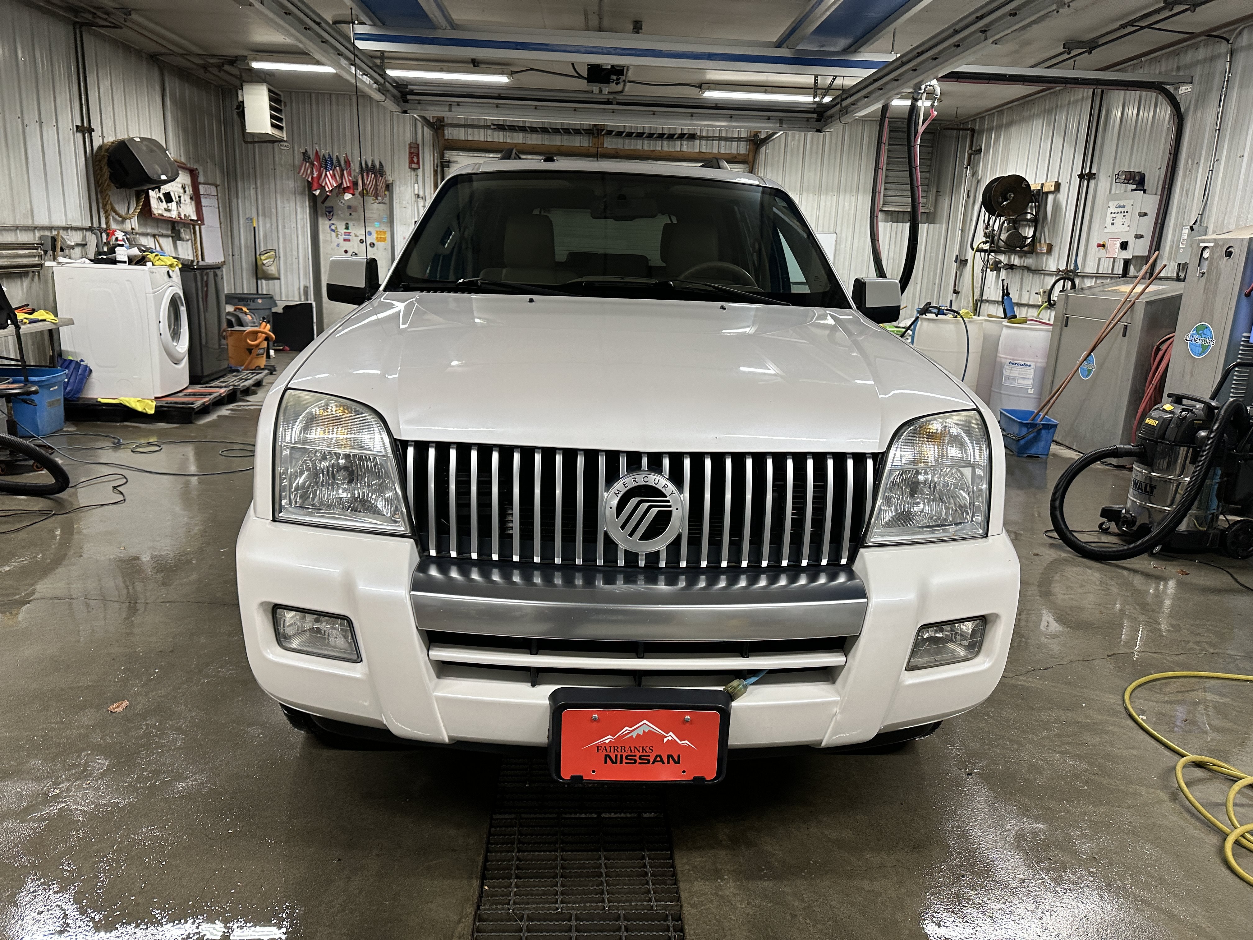 Used 2010 Mercury Mountaineer Base with VIN 4M2EN4HE1AUJ03415 for sale in Fairbanks, AK
