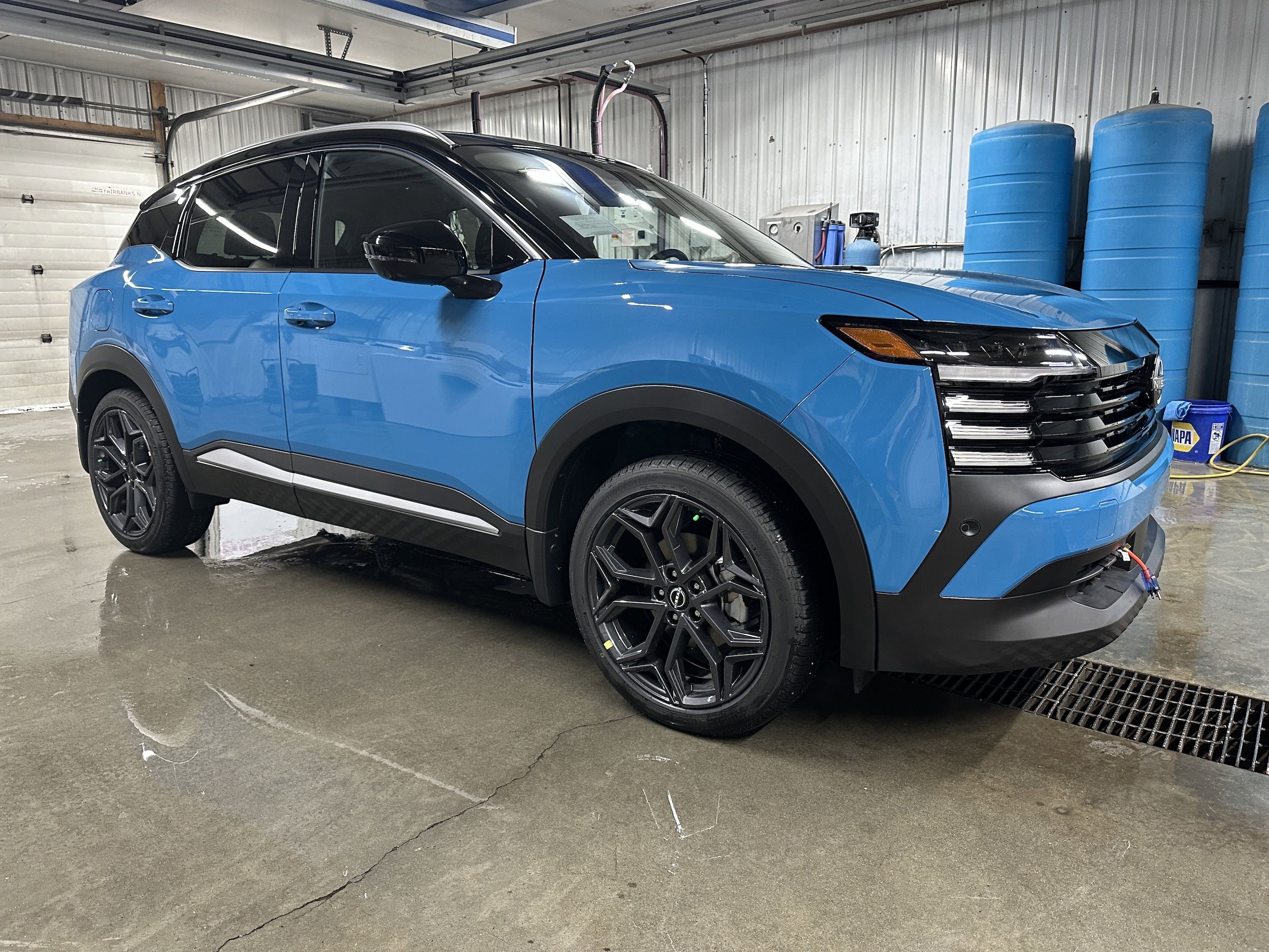 2026 Nissan KICKS SR AWD's photo