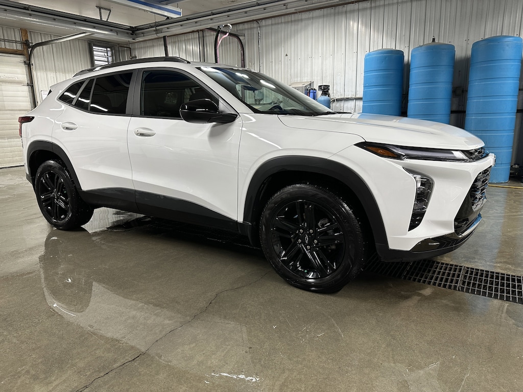 Used 2025 Chevrolet Trax ACTIV FWD  ACTIV