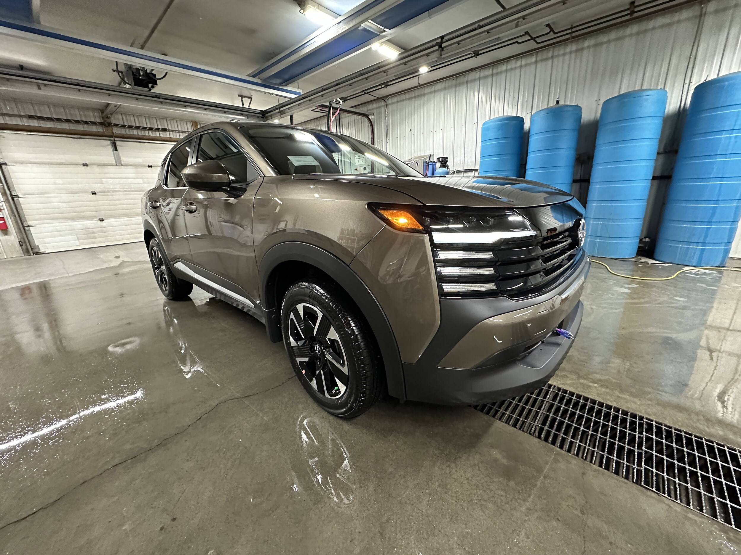 2025 Nissan Kicks SV AWD 