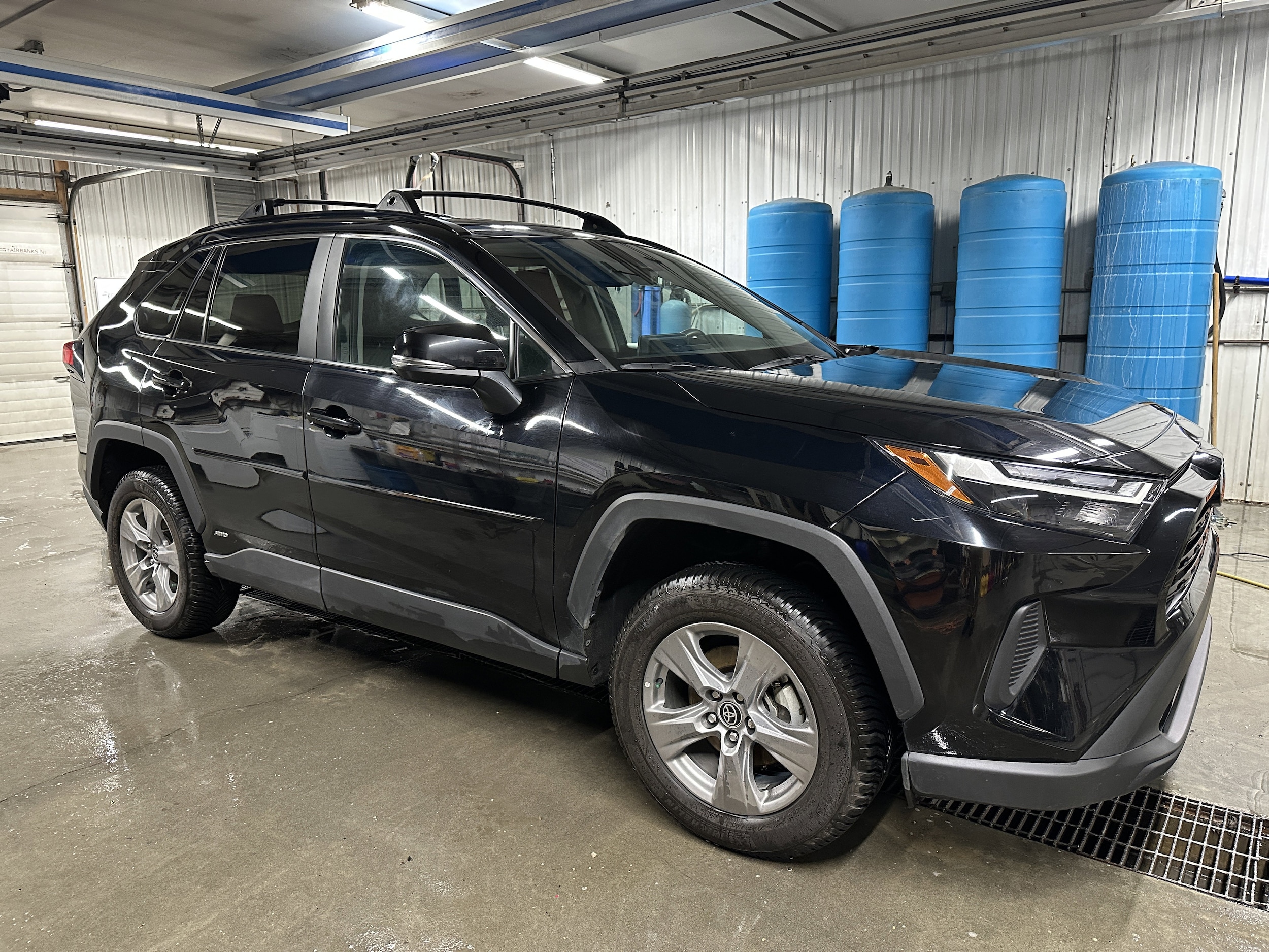 2023 Toyota RAV4 Hybrid XLE AWD's photo