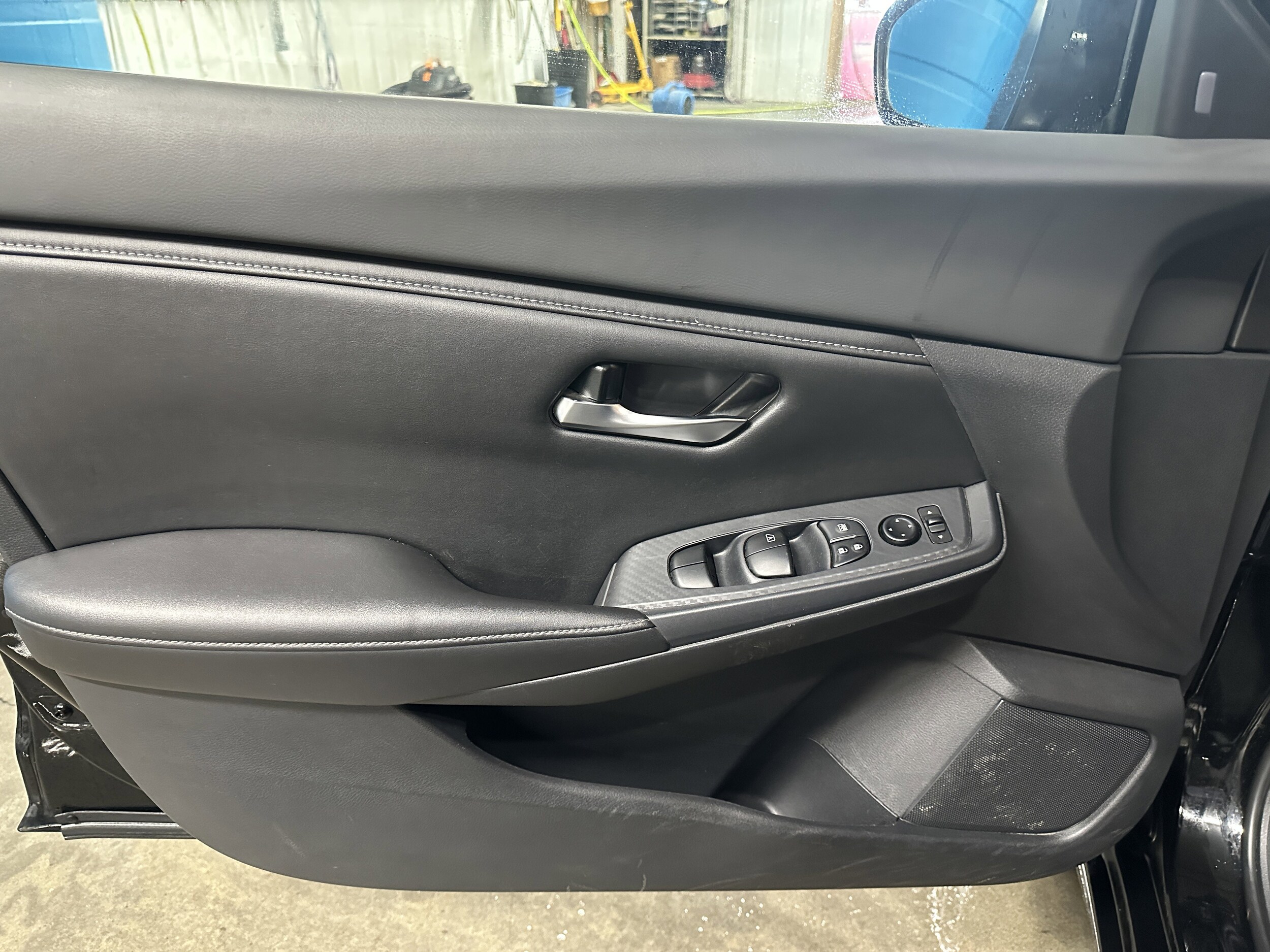 2023 Nissan Sentra SV photo 4