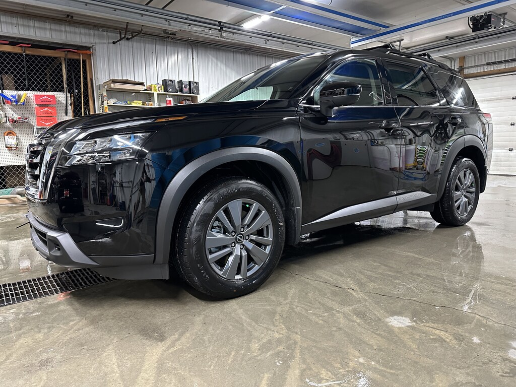 New 2025 Nissan Pathfinder SV SV 4WD