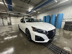 2025 Nissan Altima SR SR AWD