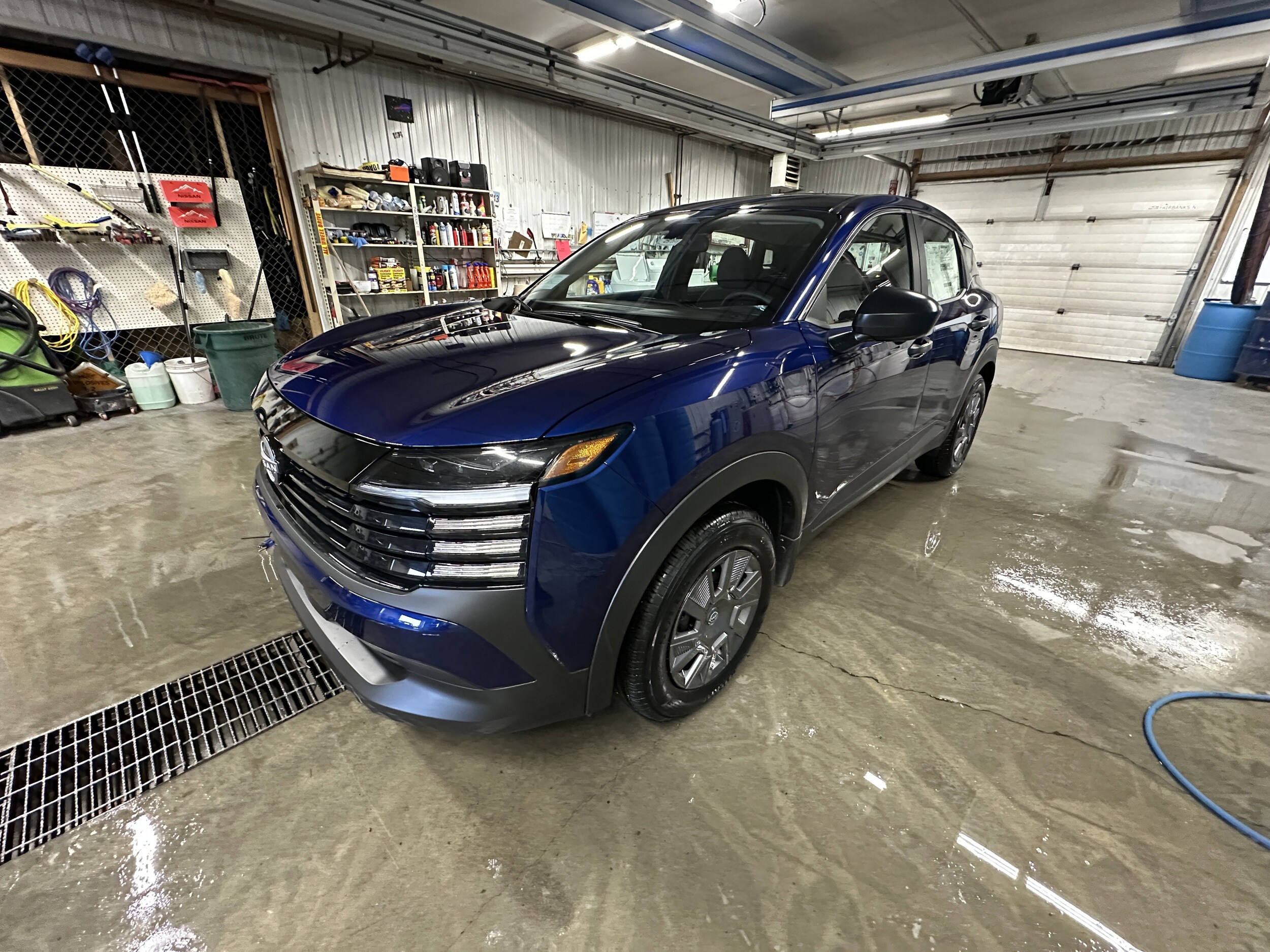 2025 Nissan Kicks S photo 3