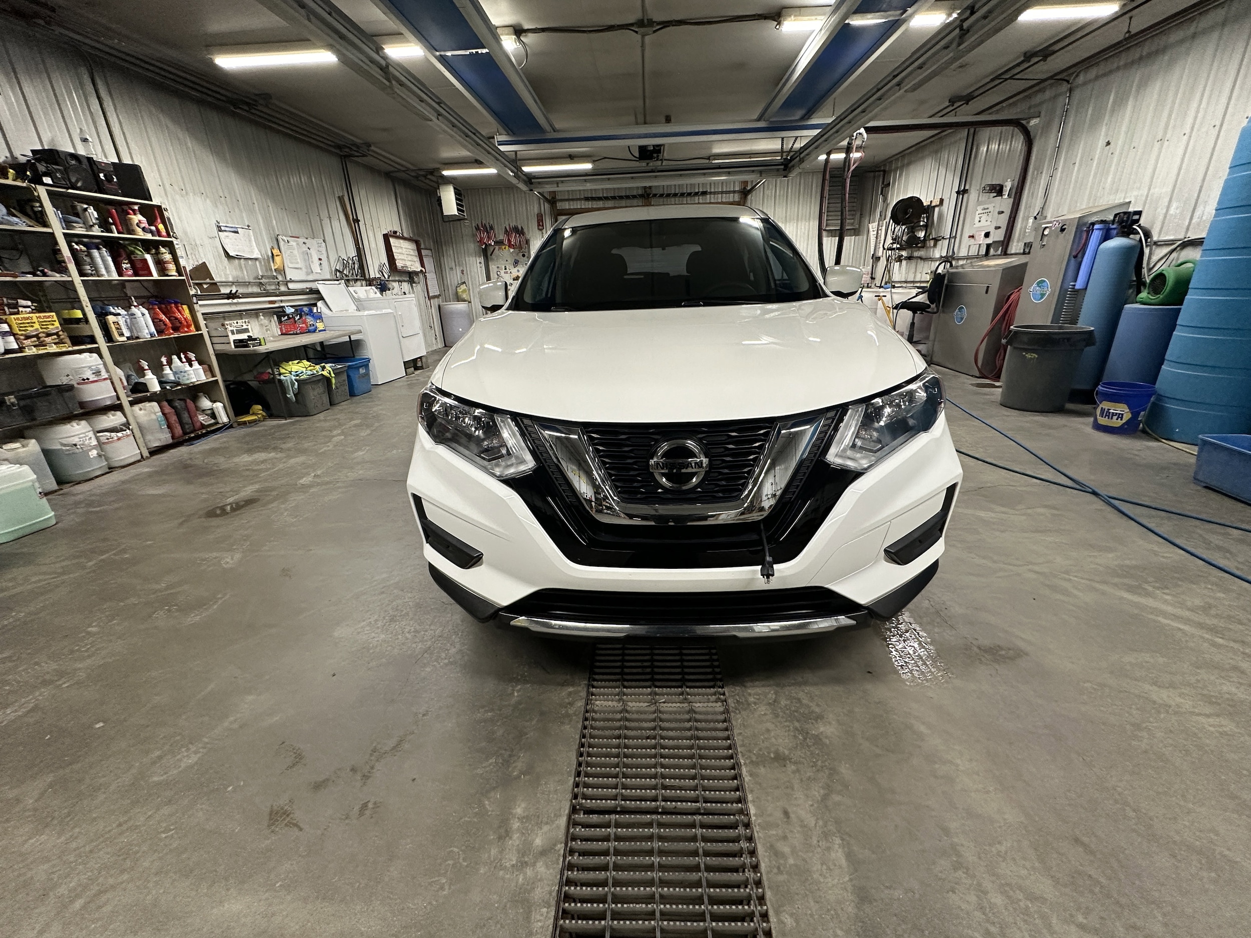 Used 2018 Nissan Rogue S with VIN 5N1AT2MT2JC722948 for sale in Fairbanks, AK