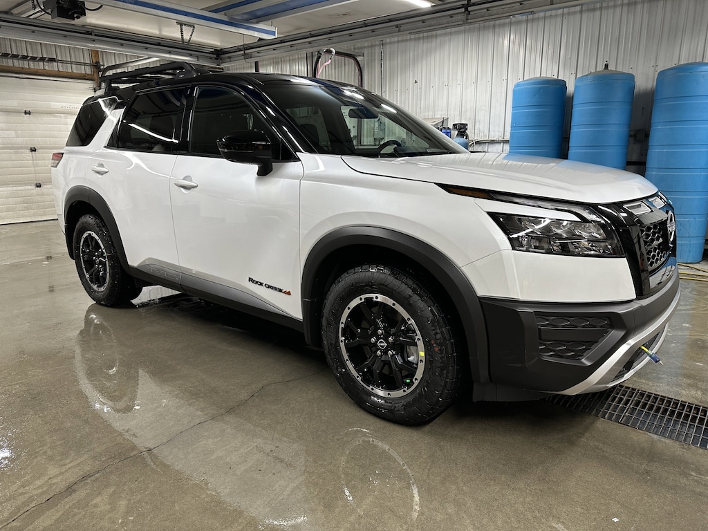 New 2025 Nissan Pathfinder Rock Creek Rock Creek 4WD