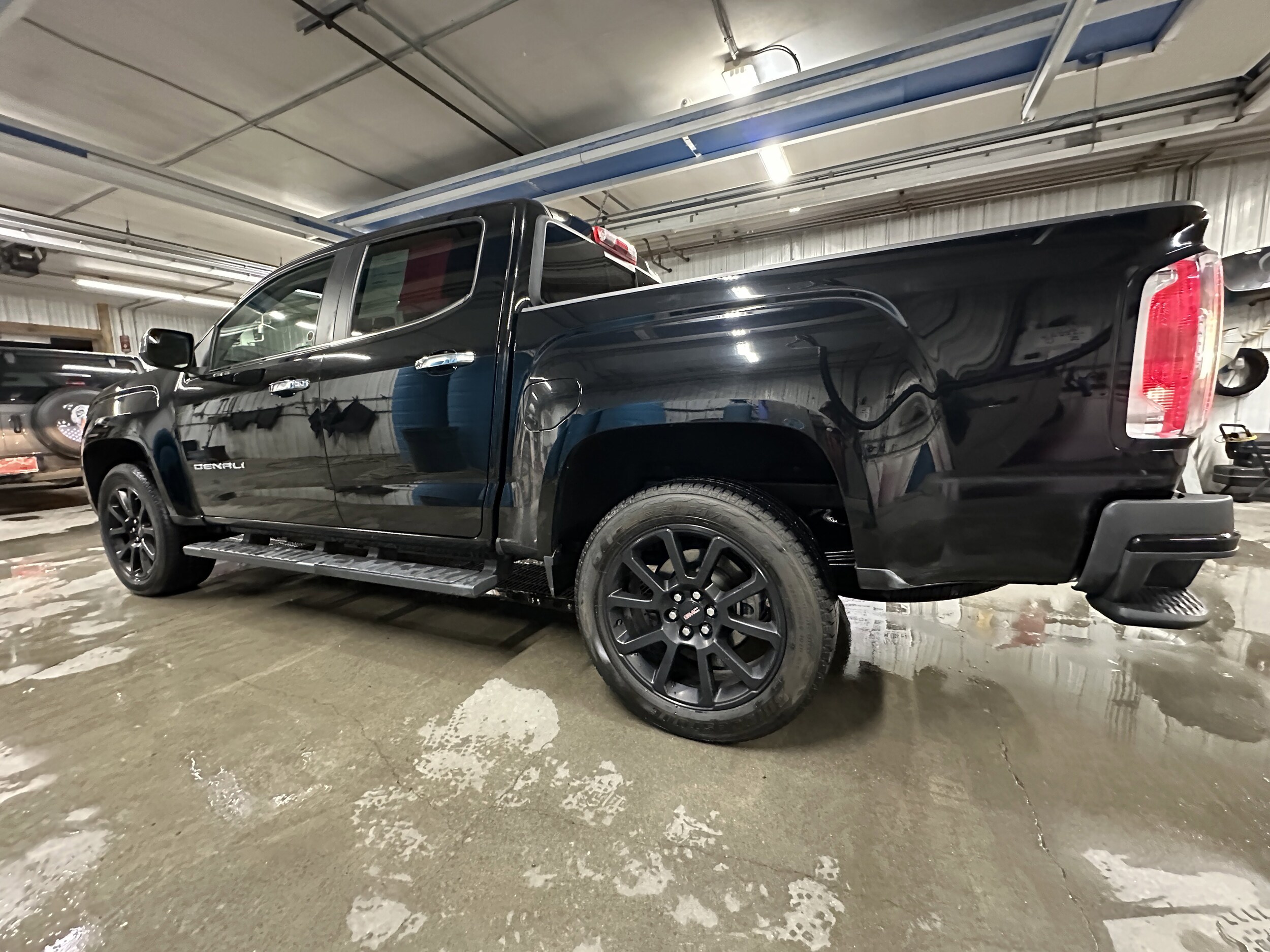 2022 GMC Canyon Denali - Photo 11