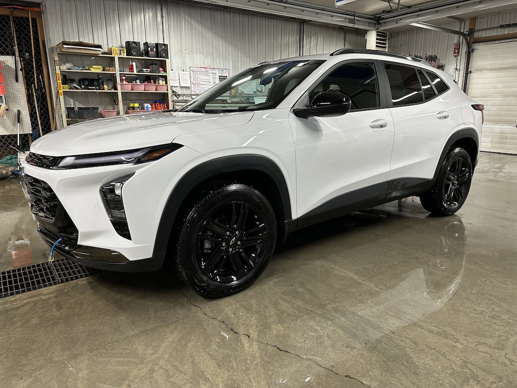 Used 2025 Chevrolet Trax ACTIV FWD  ACTIV