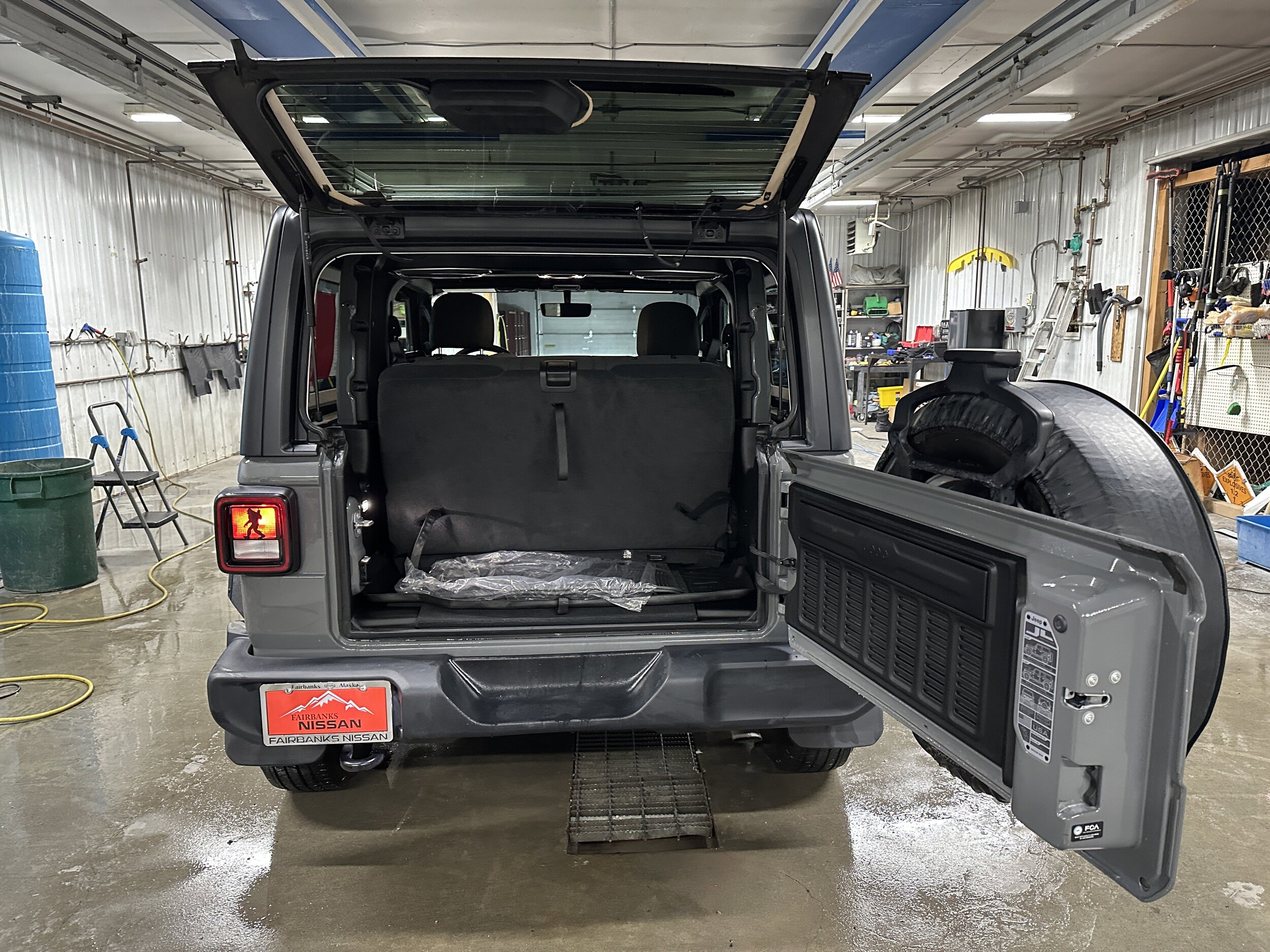 2022 Jeep Wrangler Sport S - Photo 12