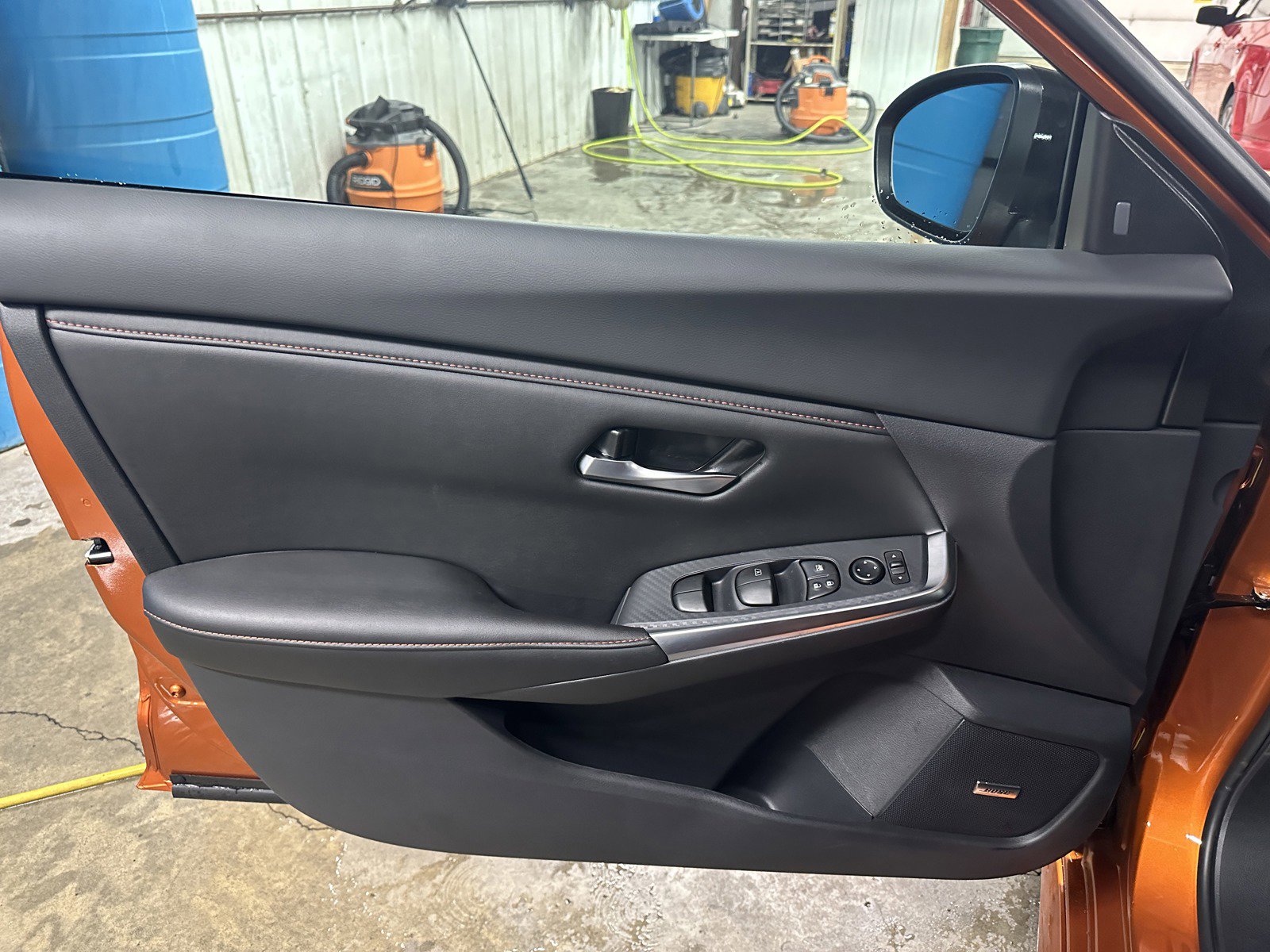 2025 Nissan Sentra SR photo 4