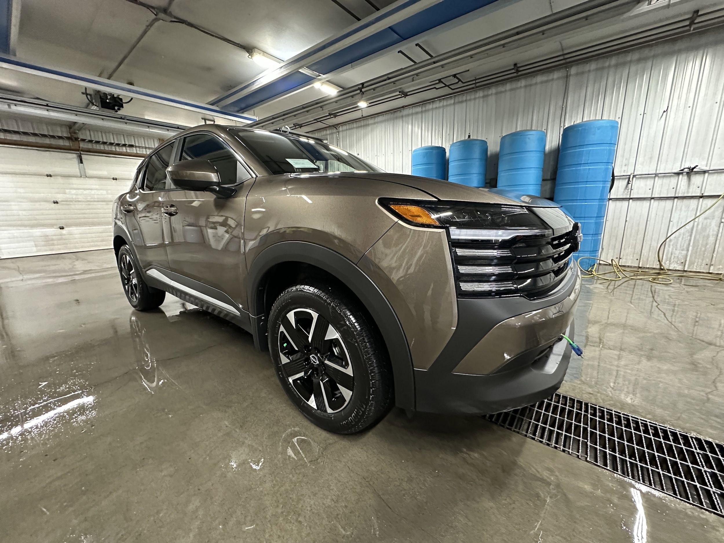 2025 Nissan Kicks SV AWD 