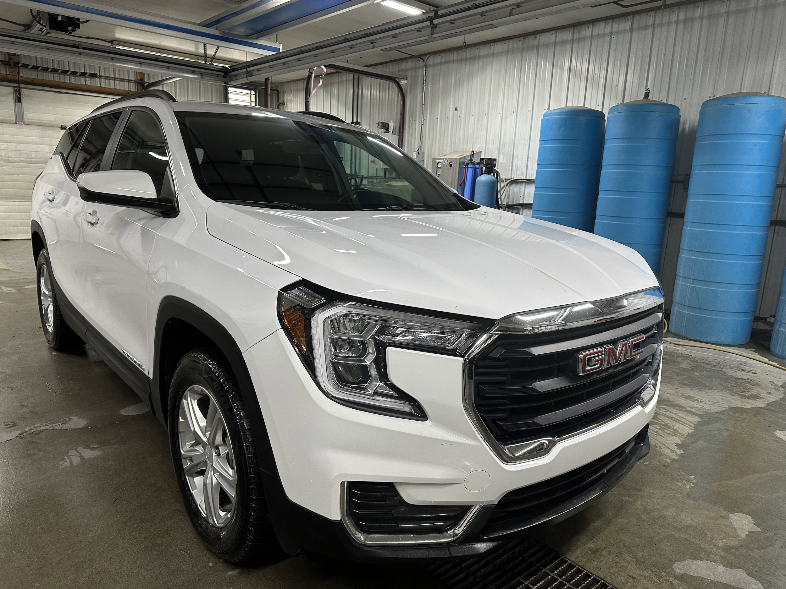 2023 GMC Terrain SLE's photo