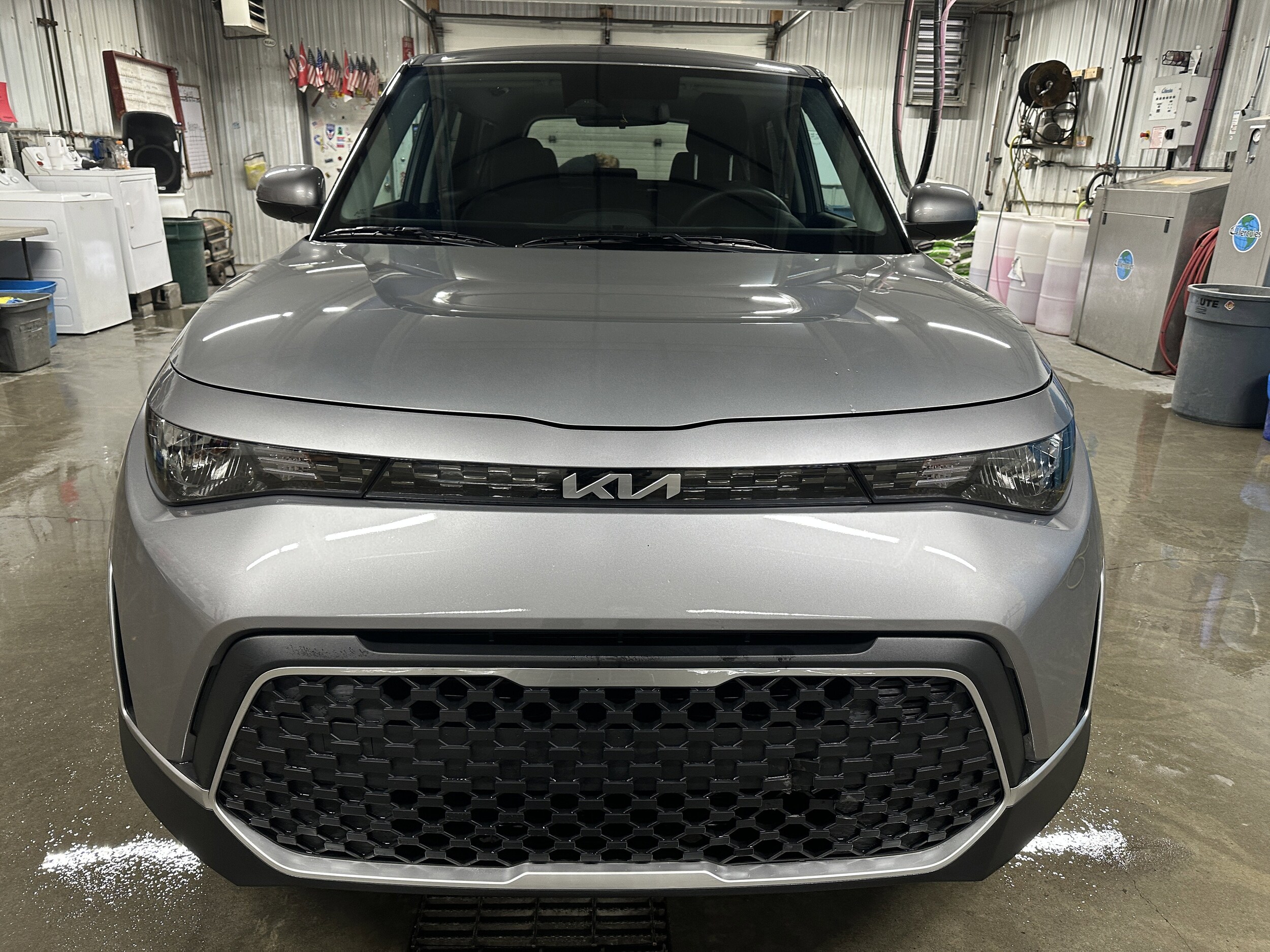 2024 Kia Soul LX photo 2