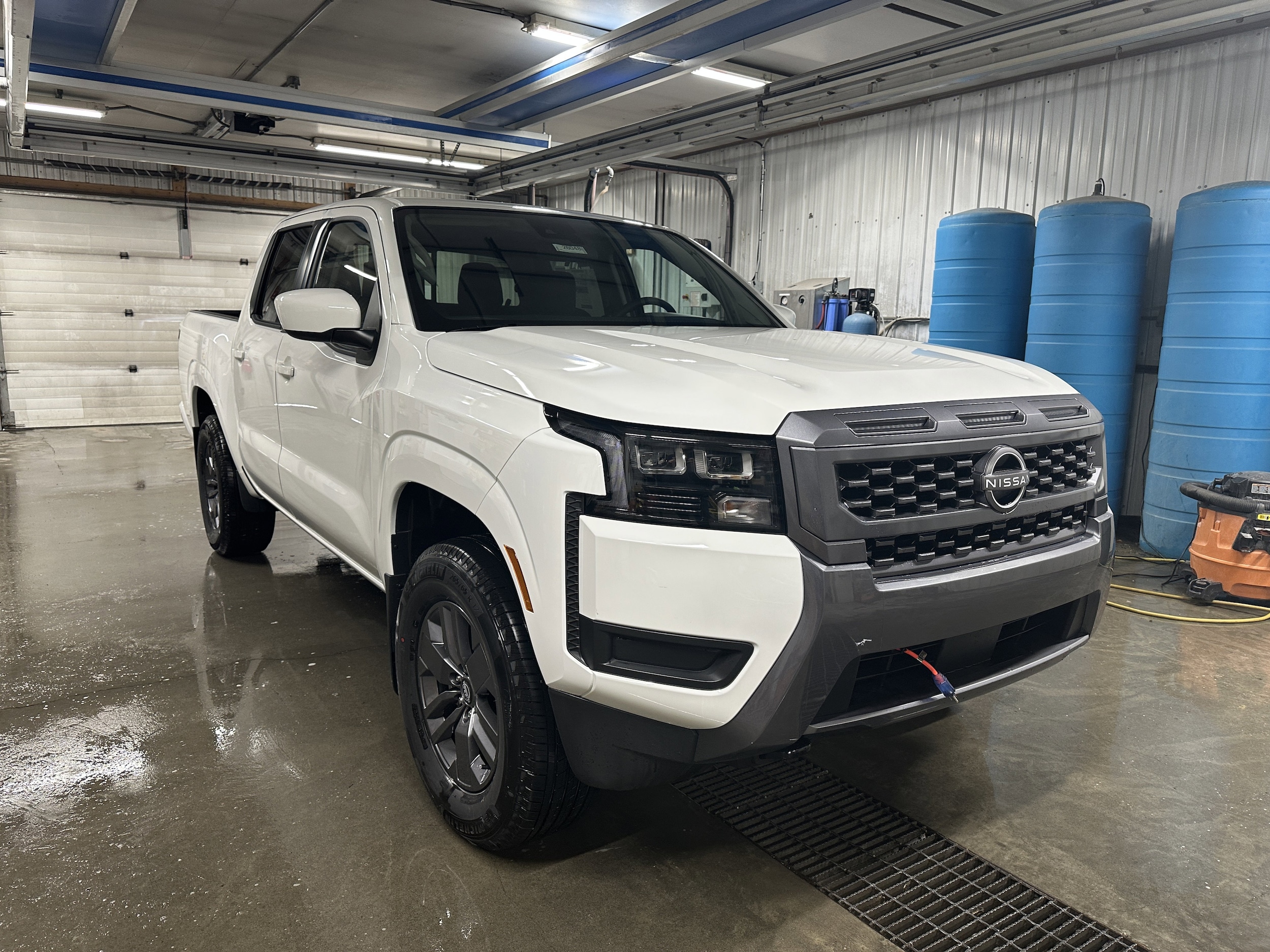 2026 Nissan Frontier Crew Cab 4x4 SV 