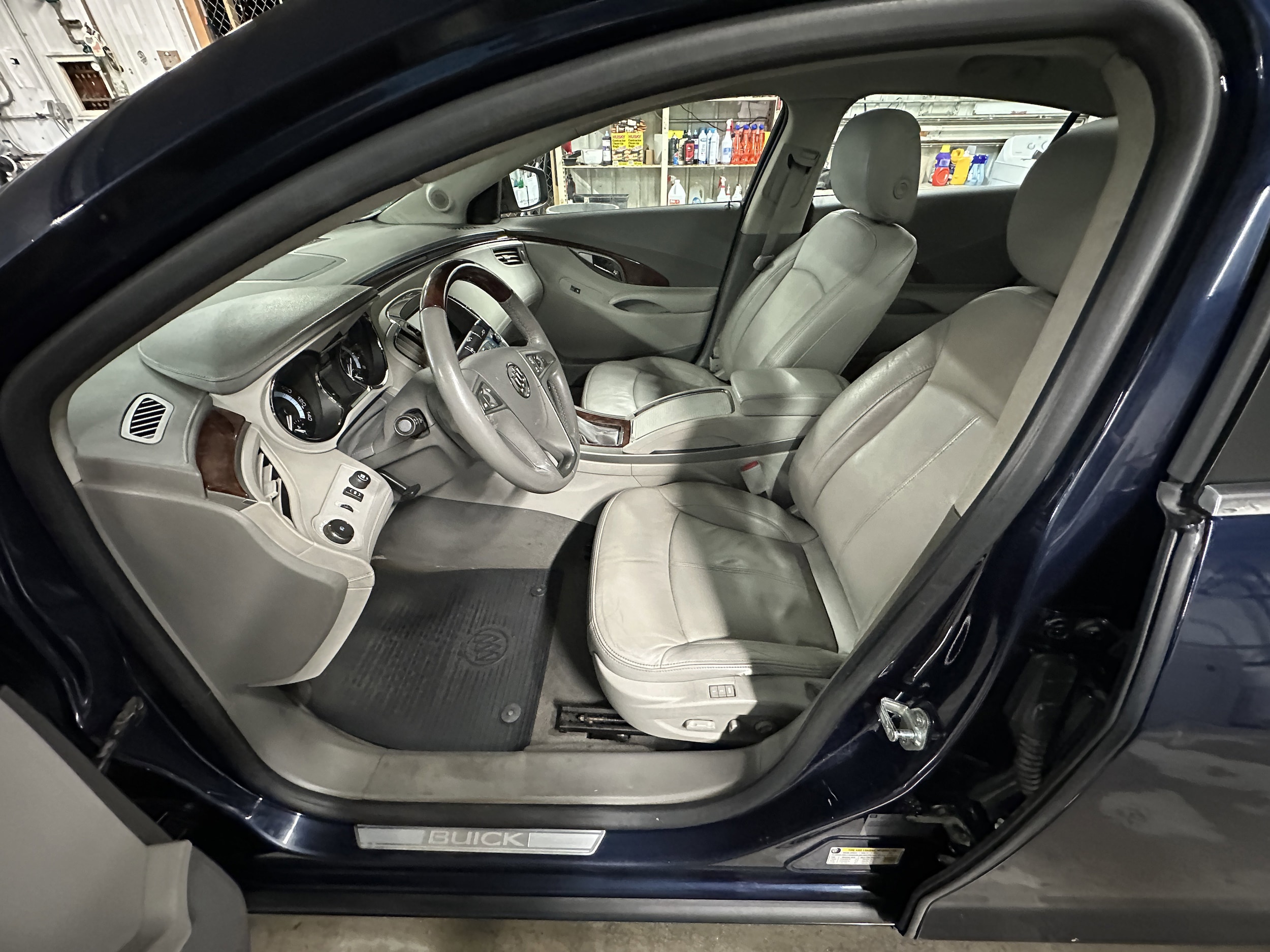 Image 4 of 2011 Buick Lacrosse CXL Sedan