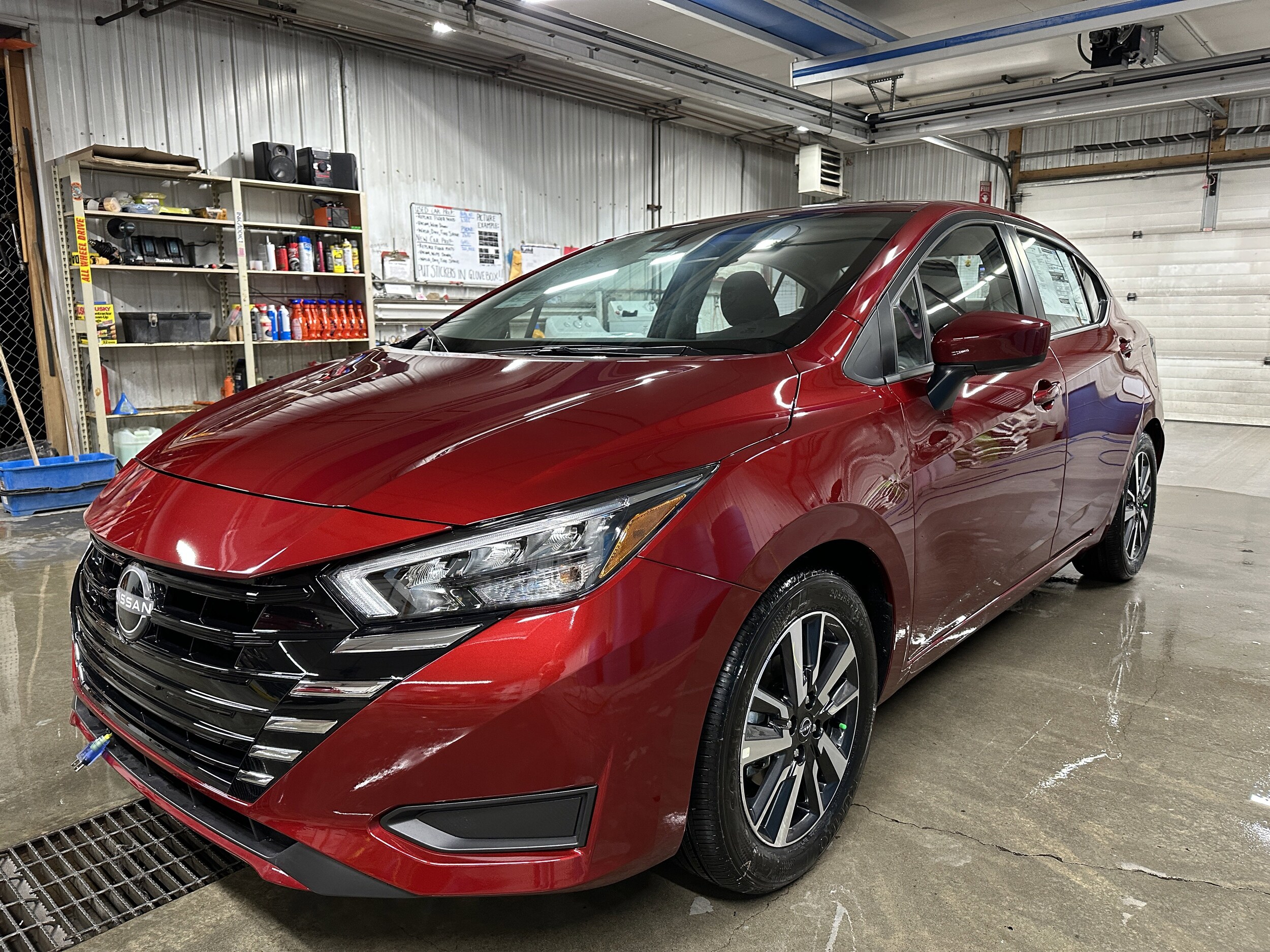 2025 Nissan Versa Sedan SV - Photo 3