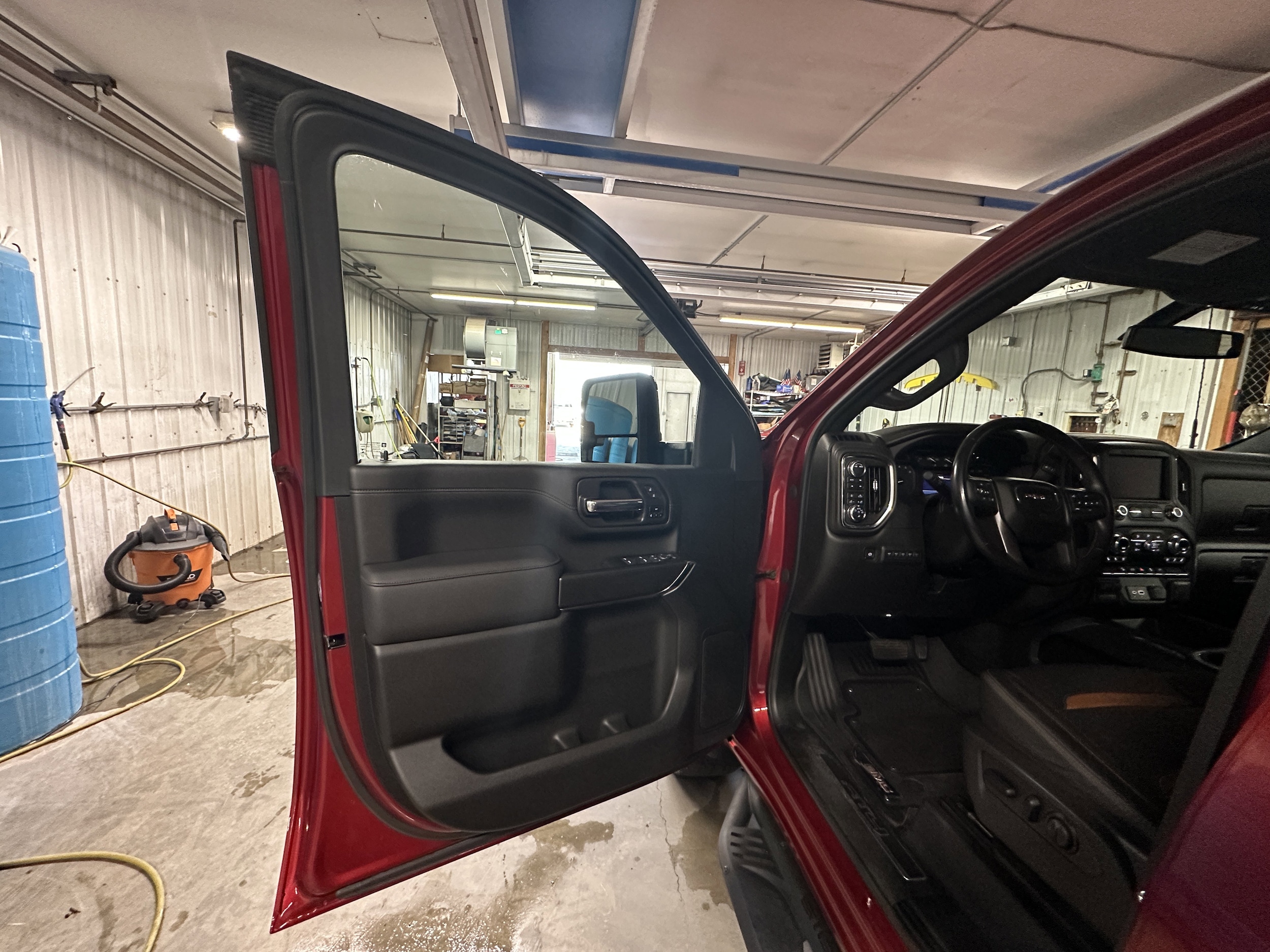 Image 4 of 2023 GMC Sierra 2500HD AT4 4WD Crew Cab 159