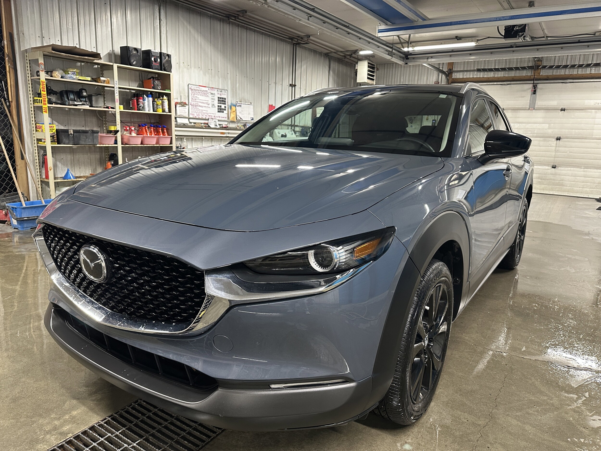 2024 Mazda CX-30 2.5 S Carbon photo 3