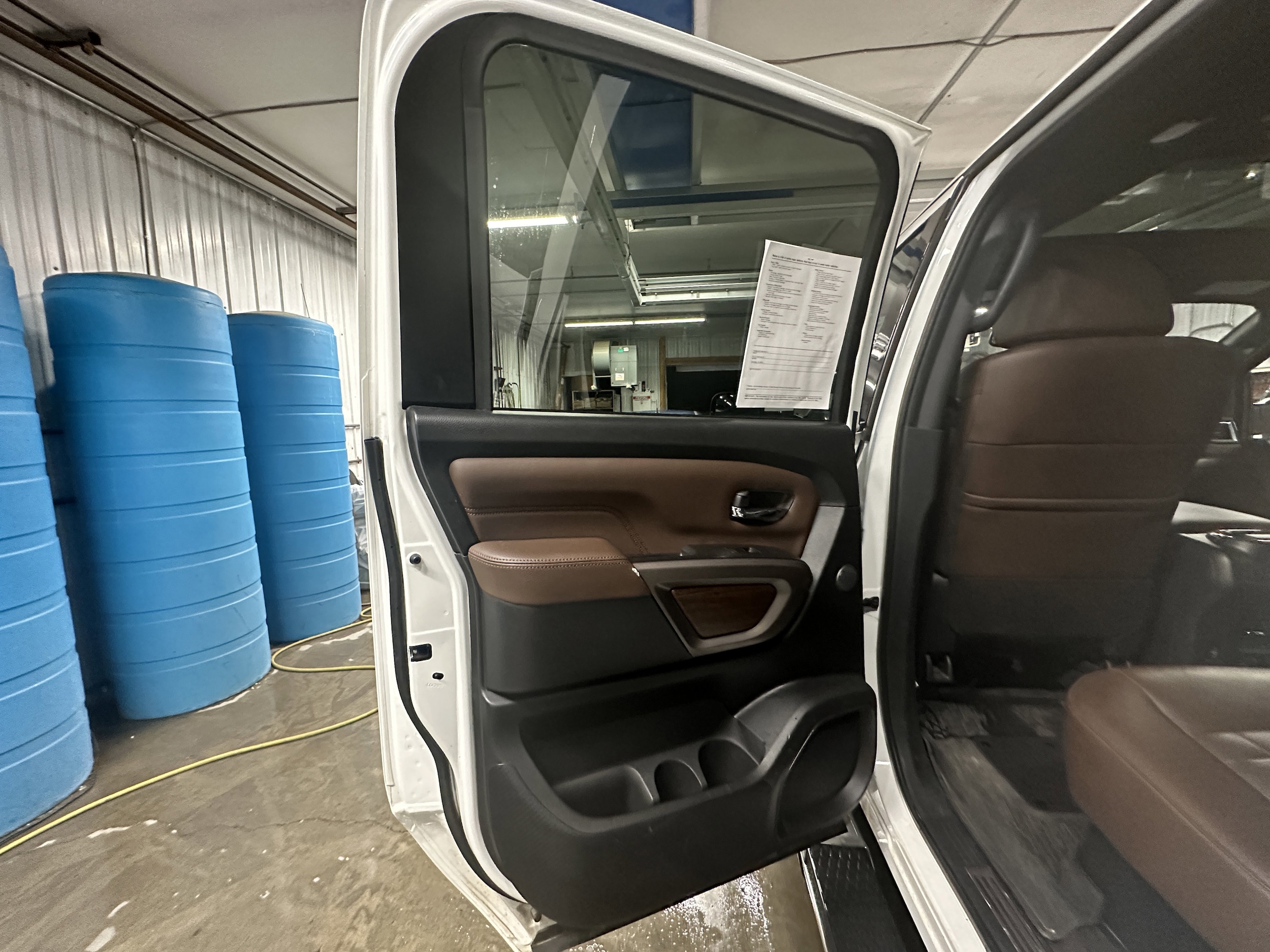 Image 10 of 2022 Nissan Titan Platinum Reserve 4x4 Crew Cab