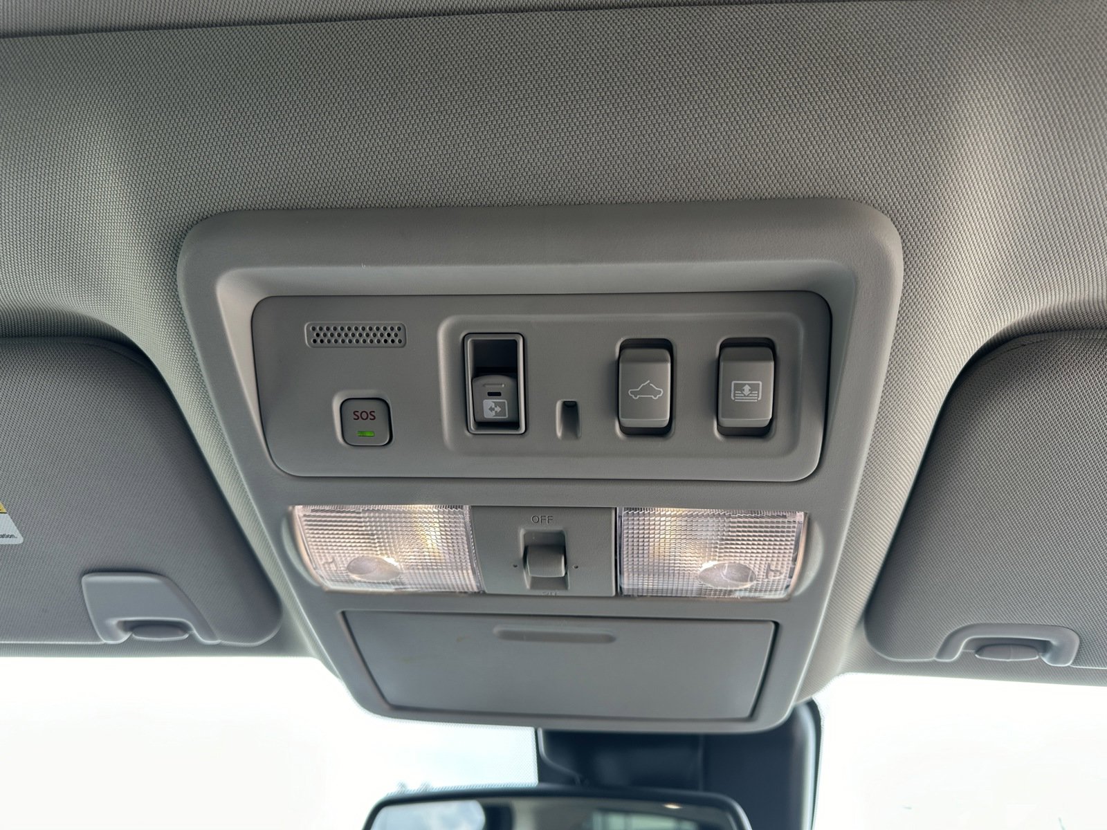 Image 8 of 2020 Nissan Titan SL 4x4 Crew Cab