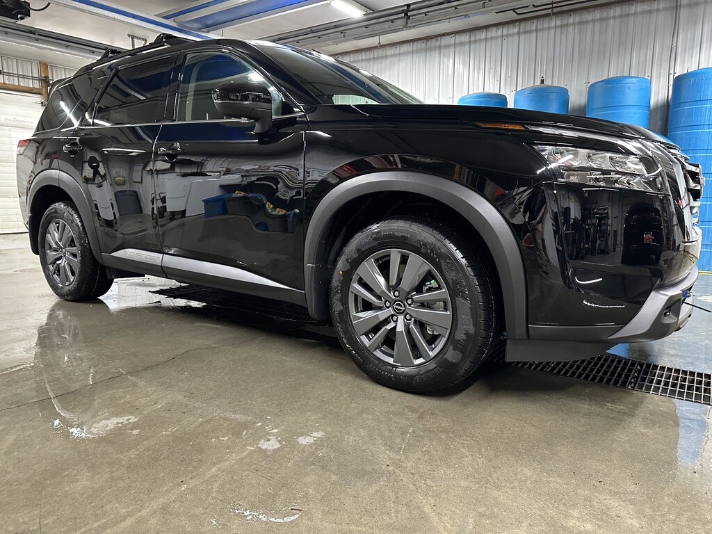 New 2025 Nissan Pathfinder SV SV 4WD