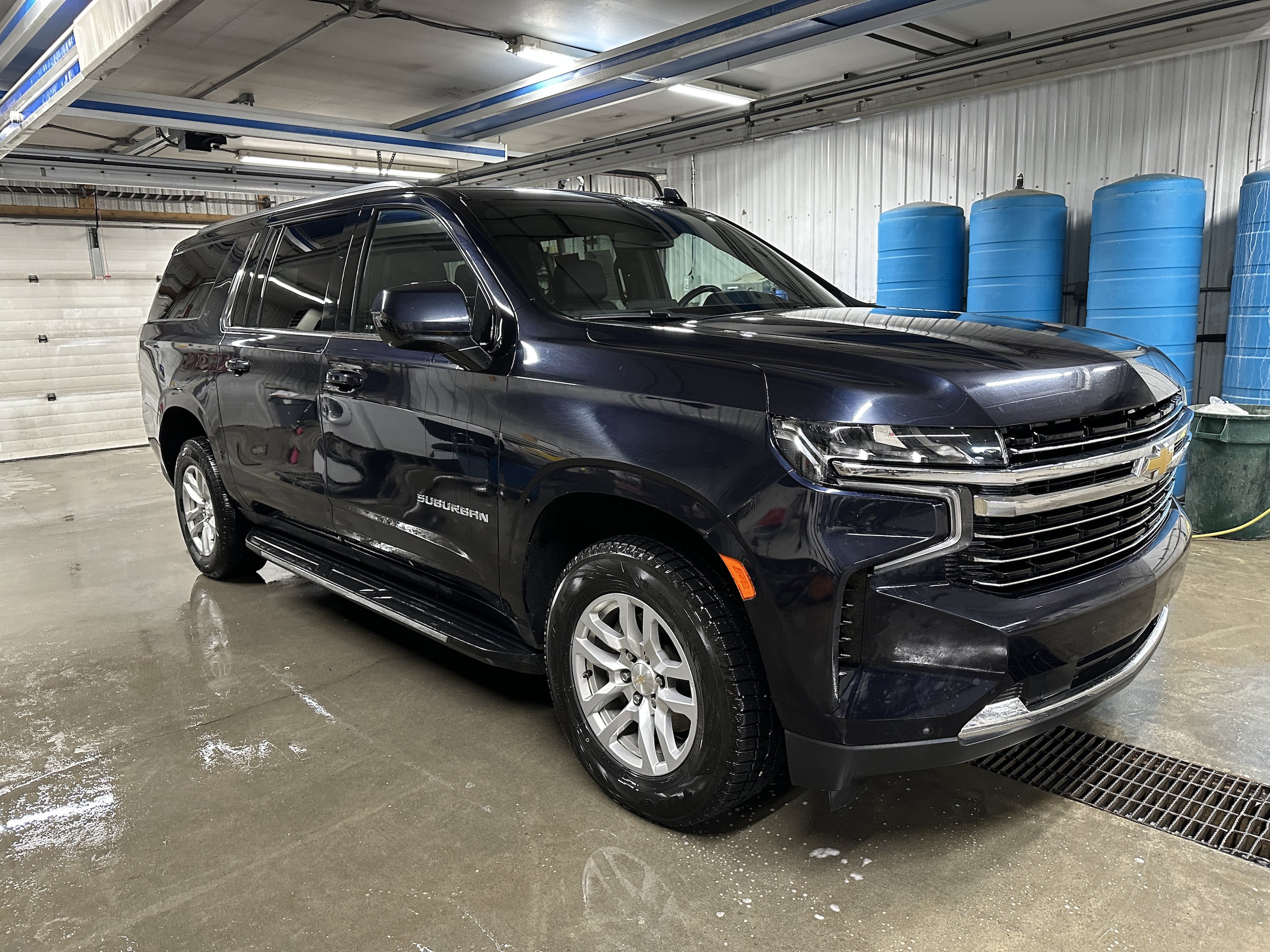 2023 Chevrolet Suburban LT